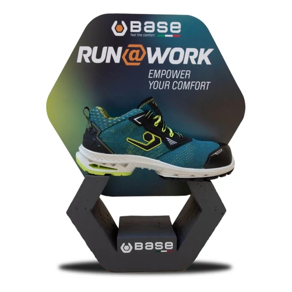 Z736NCR Ein Thekenständer, entwickelt zur Präsentation von Base Schuhen, der auf minimaler Stellfläche maxim